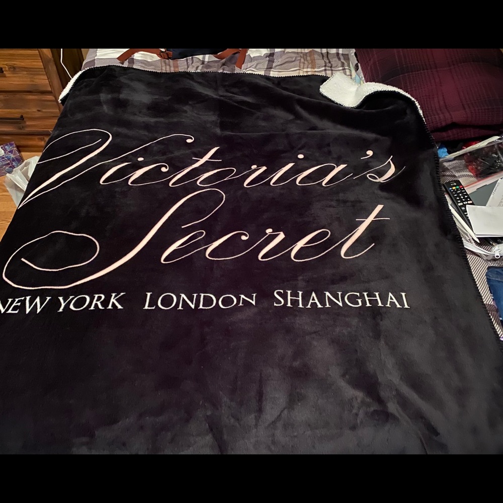Victoria’s Secret Sherpa Blanket